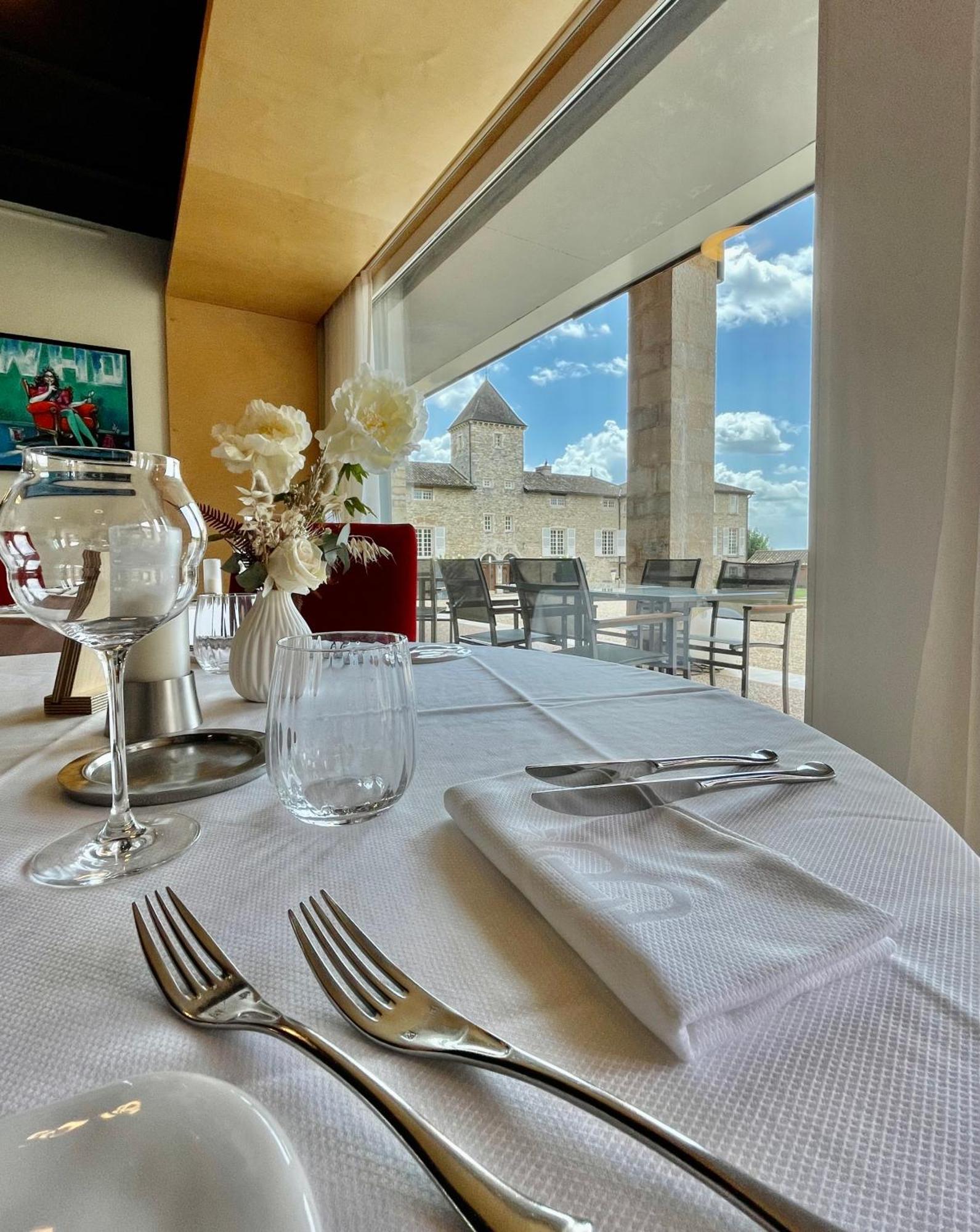 Hotel-Restaurant Le Chateau De Besseuil, Macon Nord - Teritoria クレッセ エクステリア 写真
